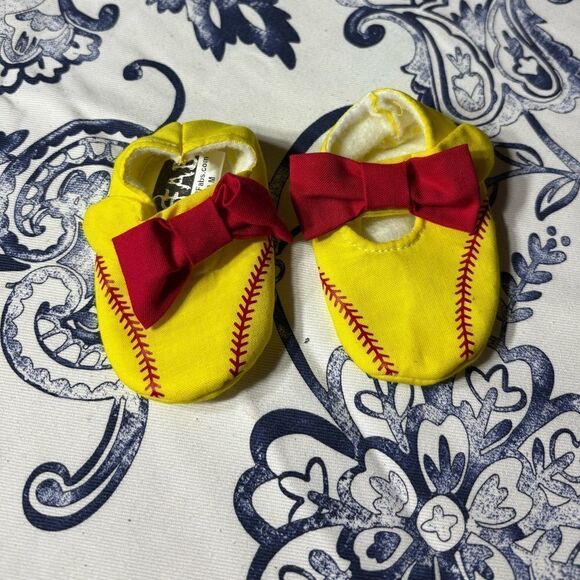 Infant Softball Baby Girl Shoes with Bows Velcro Closure EPC Size 0-3 Months Inf - Picture 3 of 4